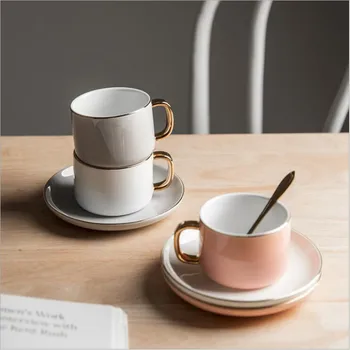 Керамични кафеена чаша и чинийка набор от Европейската малка луксозна чаша за следобеден чай с лъжица престижно проста чаша за вода в пном пен 1 Комплект